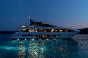 RIVA CORSARO 100